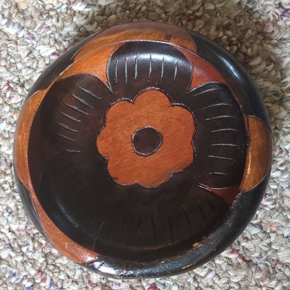 Wood dish